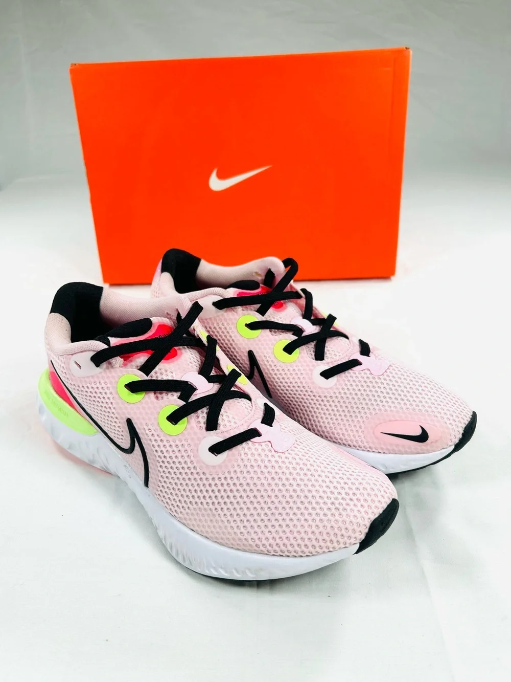 Nike Renew Run ‘Pink Foam’ CW5637-600 Sneakers